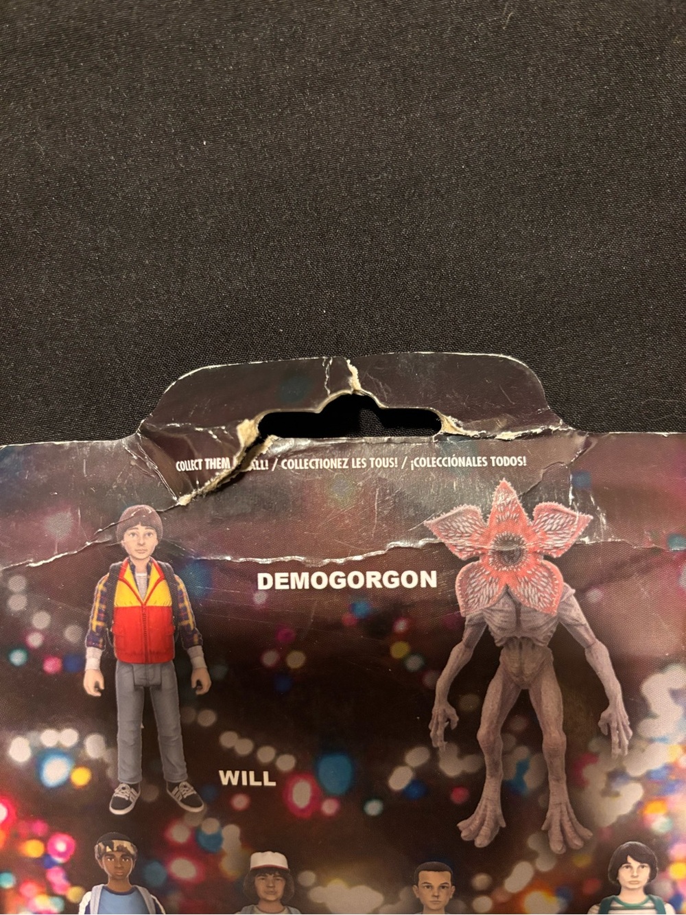 Stranger Things “Eleven” Action Figure (2017) - Picture 4 of 4